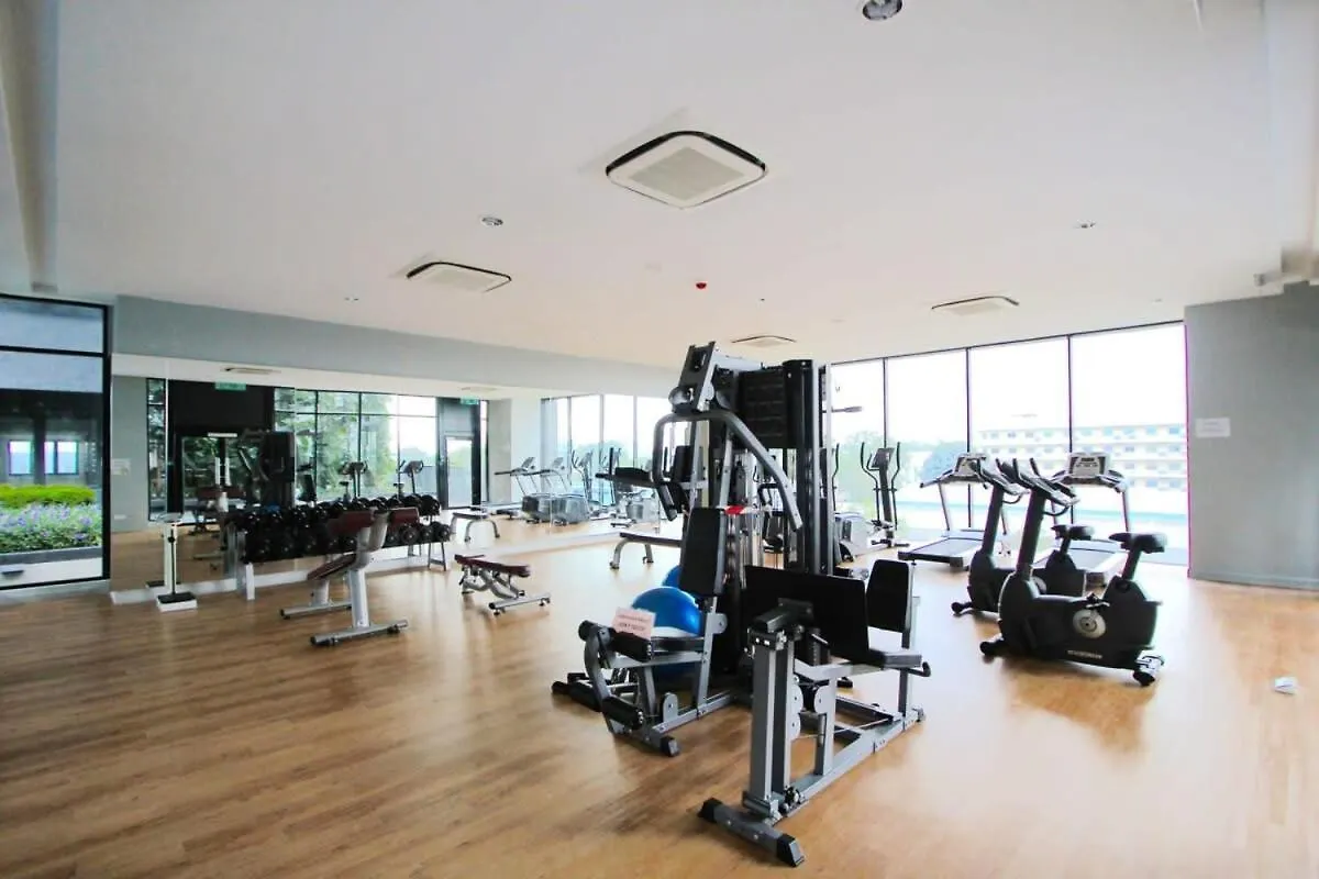 Apartment Stylish Utropolis Studio Close To Kdu Free Parking Shah Alam