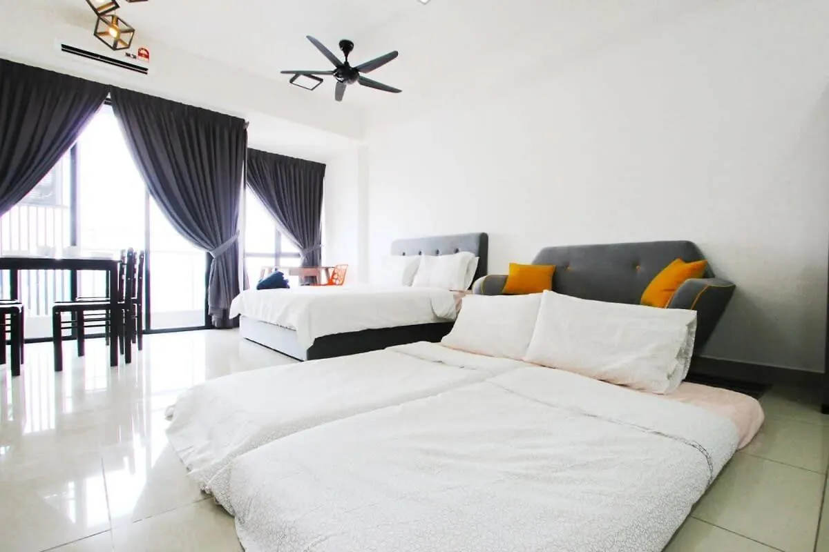 Stylish Utropolis Studio Close To Kdu Free Parking Shah Alam Apartment