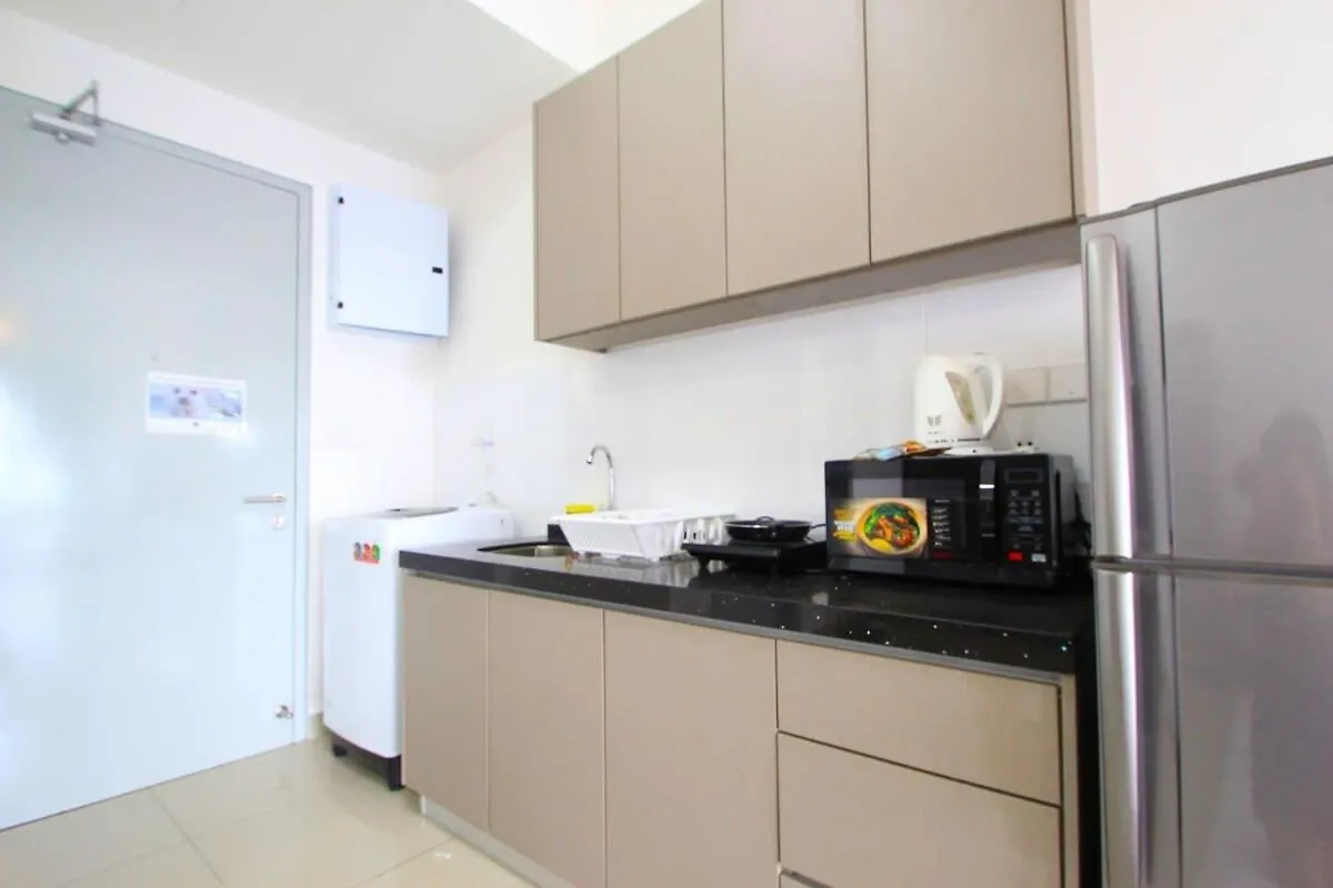 Apartment Stylish Utropolis Studio Close To Kdu Free Parking Shah Alam
