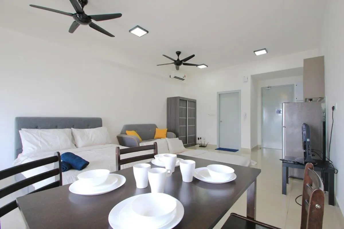 Stylish Utropolis Studio Close To Kdu Free Parking Shah Alam Apartment