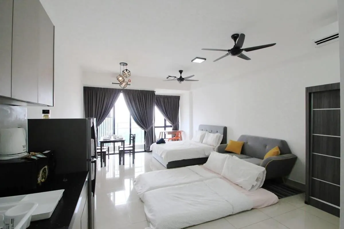Stylish Utropolis Studio Close To Kdu Free Parking Shah Alam Apartment